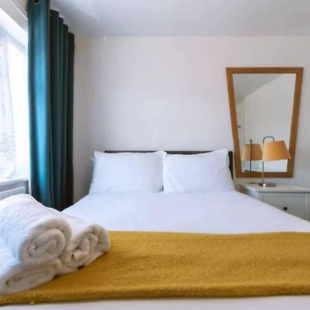 Reading - 3-Bed House - Sleeps 6 - Garden - Wifi Редінг Екстер'єр фото