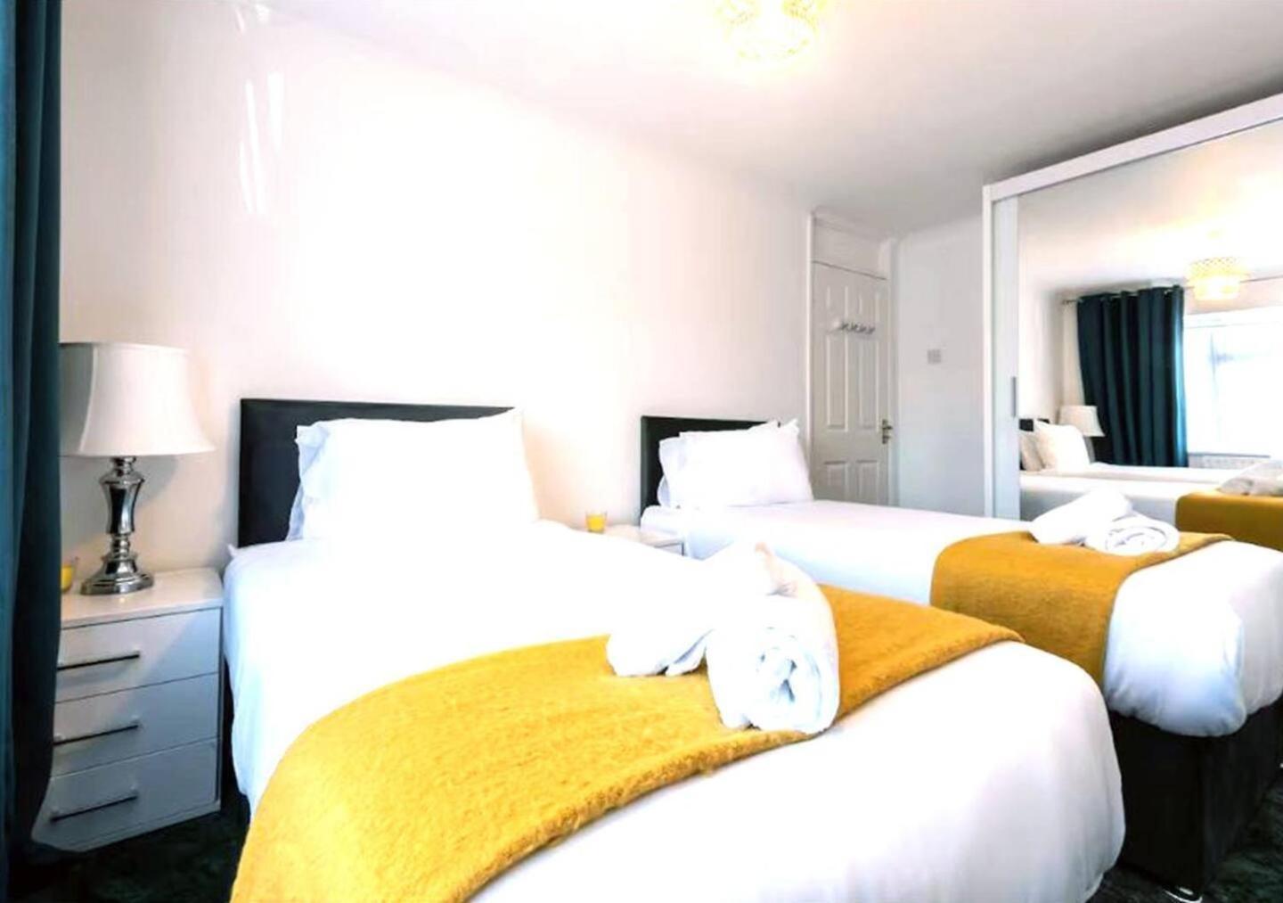 Reading - 3-Bed House - Sleeps 6 - Garden - Wifi Редінг Екстер'єр фото