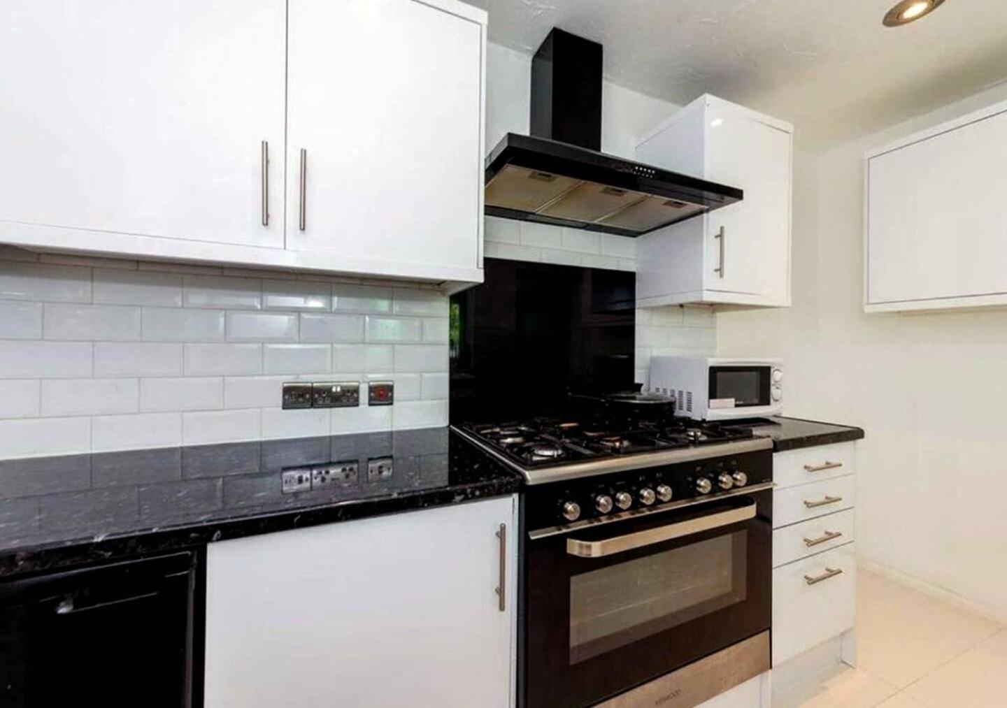 Reading - 3-Bed House - Sleeps 6 - Garden - Wifi Редінг Екстер'єр фото